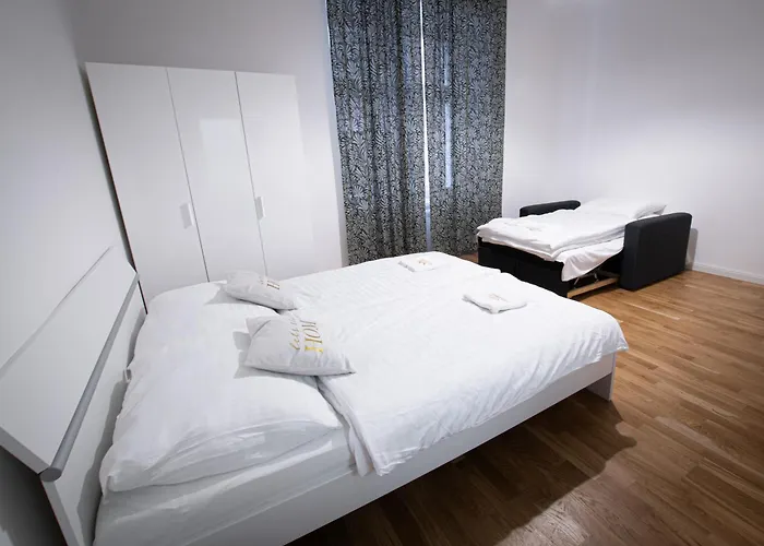 New Complex Florenc Apartman *