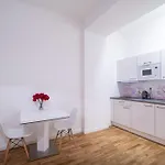 New Complex Florenc Appartamento *