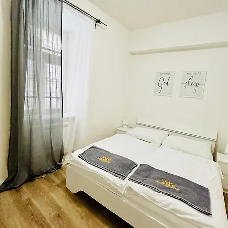 Apartment New Complex Florenc Prague