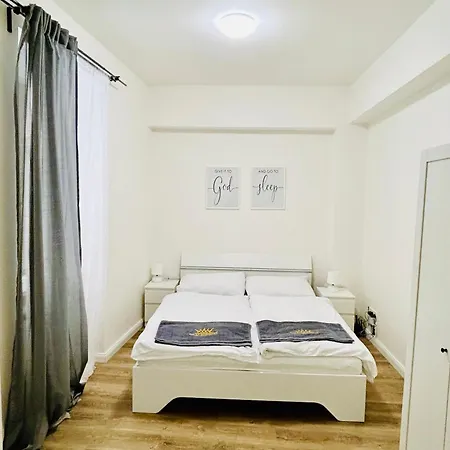 Apartment New Complex Florenc Prague